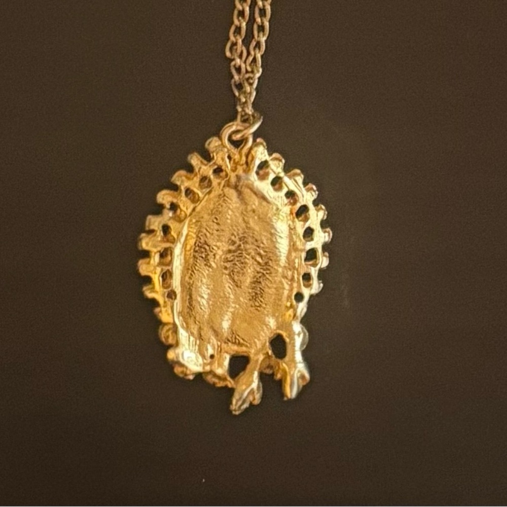 Cameo Necklace - Vintage - Picture 2 of 6